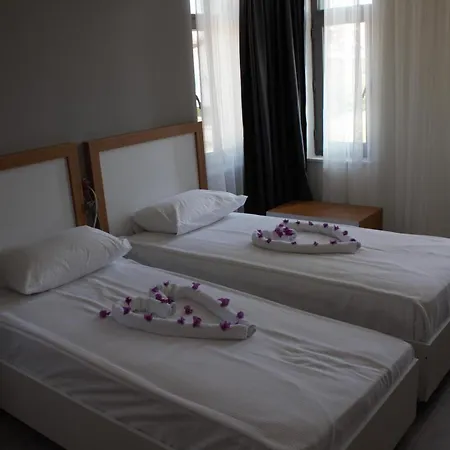 Hotel Akalia & 4*