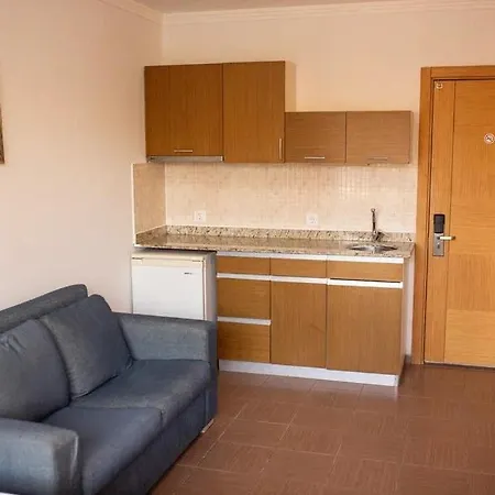 Hotel Akalia & 4*