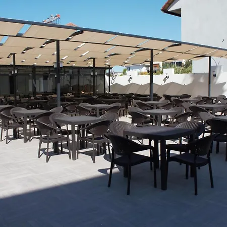 Hotel Akalia & 4*