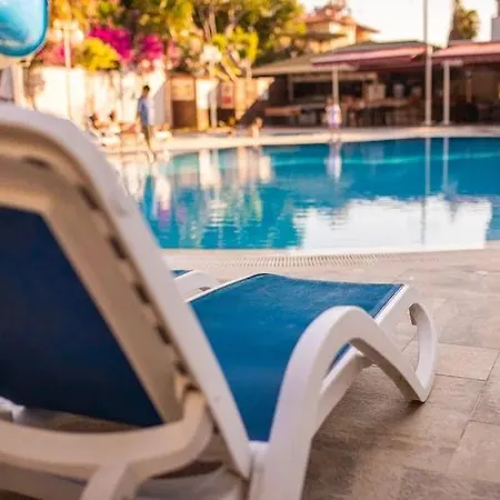 Akalia Suite Hotel & Spa 4* Side