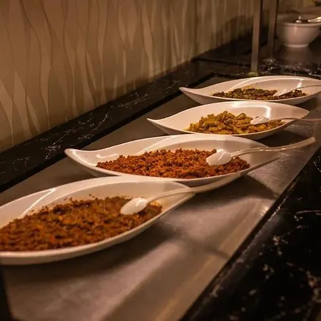 Akalia Suite Hotel & Spa Side